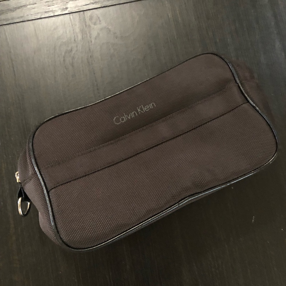 Calvin Klein Toiletry Bag